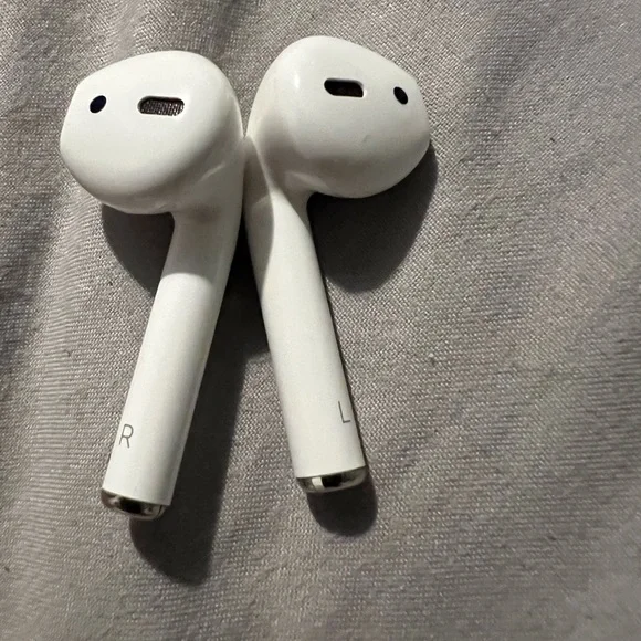 🔥APPLE🔥 AirPods in ear earbuds